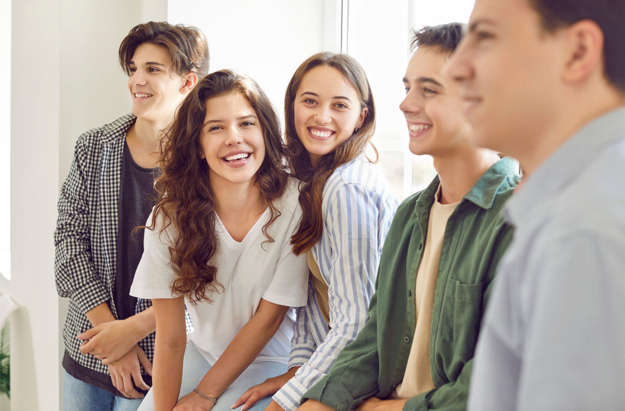 img-CV-happy-teens-2025-12-05