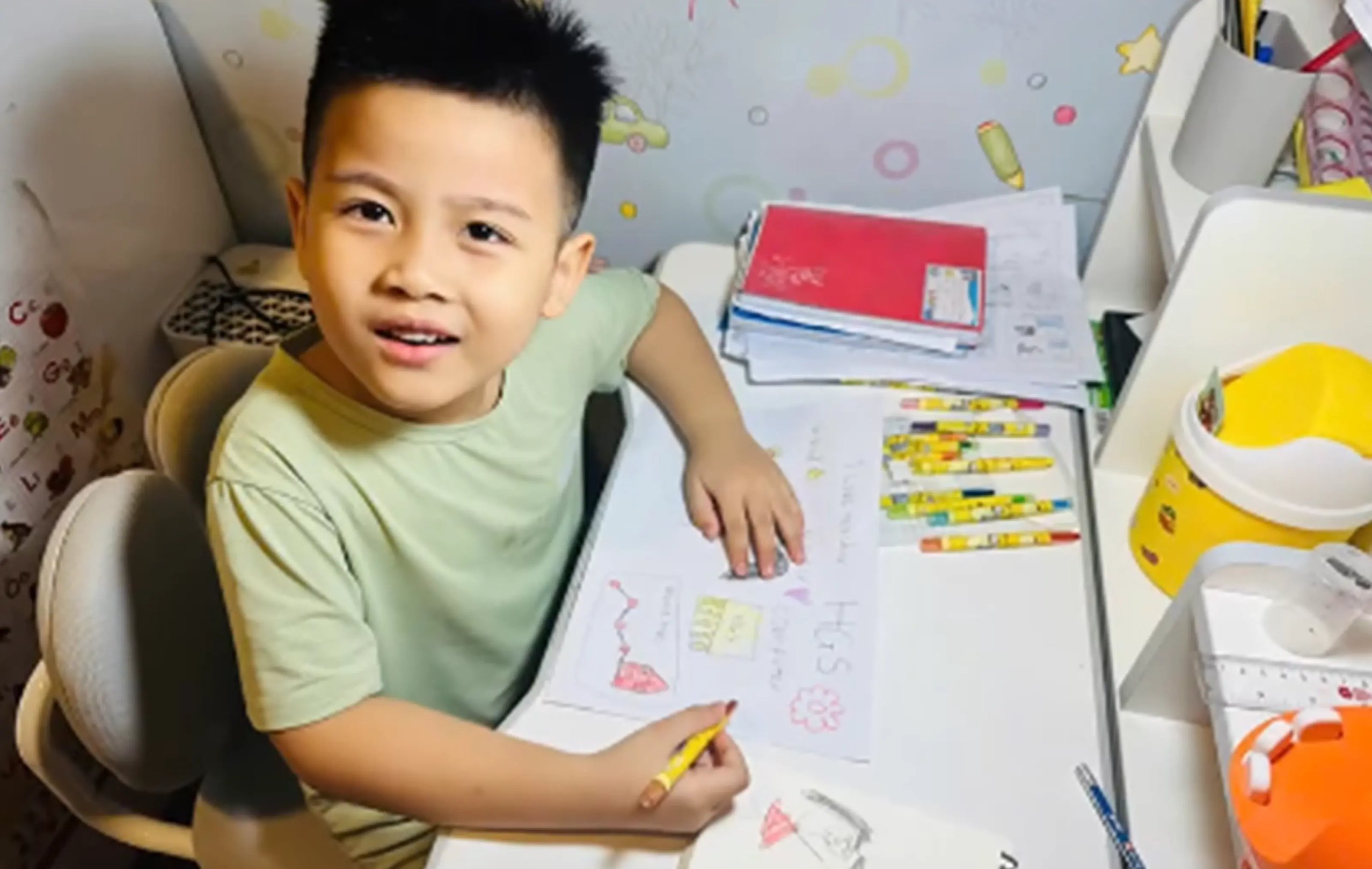 img-Asian-boy-coloring-thumbnail_image001
